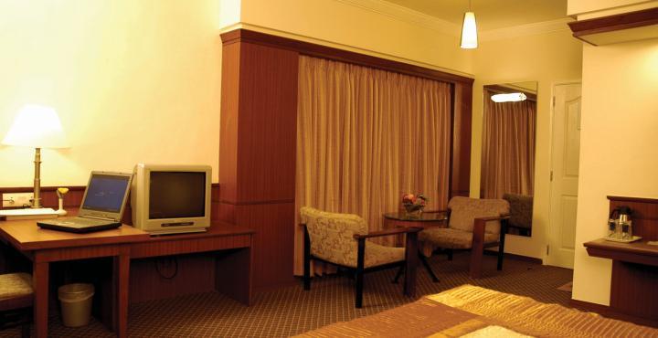 Hotel Skylon Ahmedabad Exterior foto